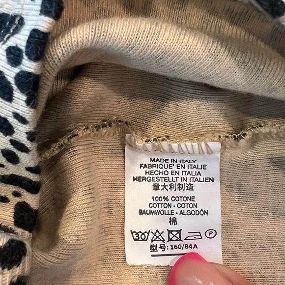 Leopard Crop T-shirt. - Picture 8 of 8